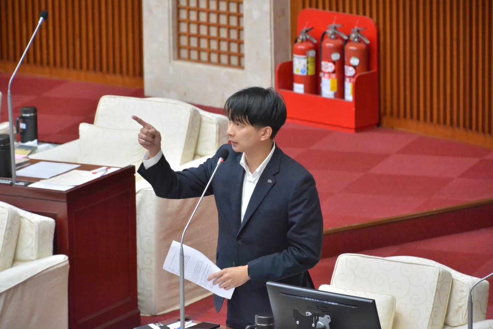 施政報告質詢